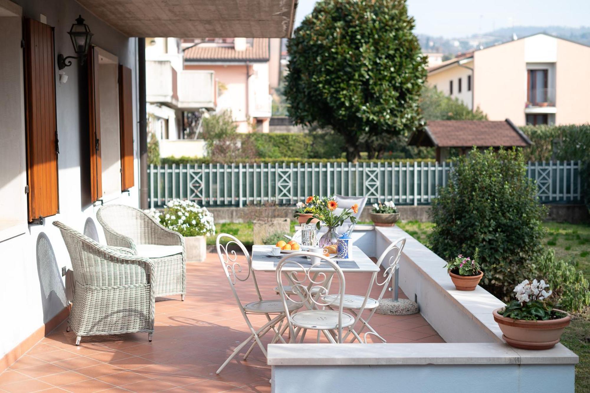 Canevon Suite Apartment バルドリーノ エクステリア 写真