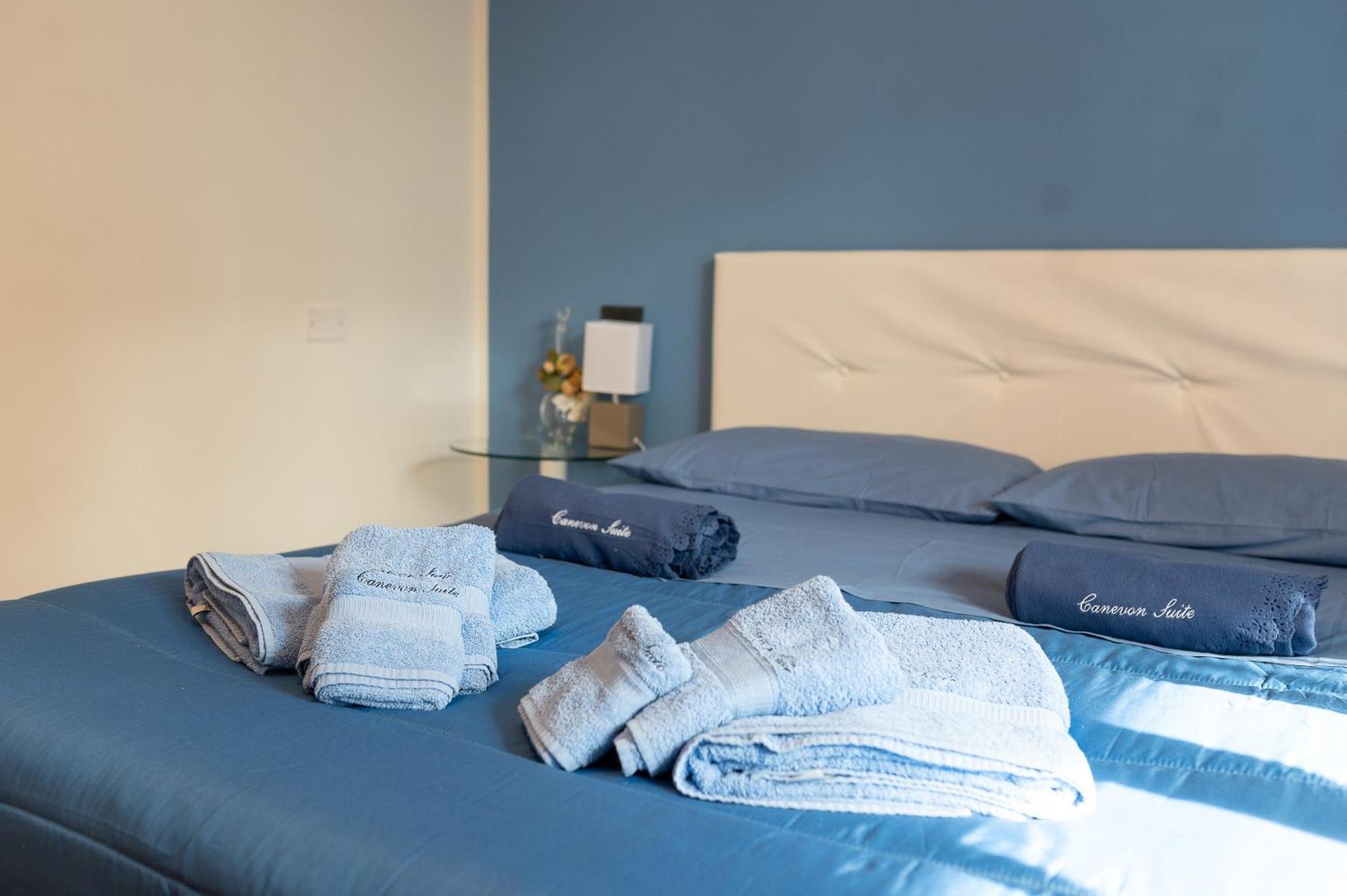 Canevon Suite Apartment バルドリーノ エクステリア 写真
